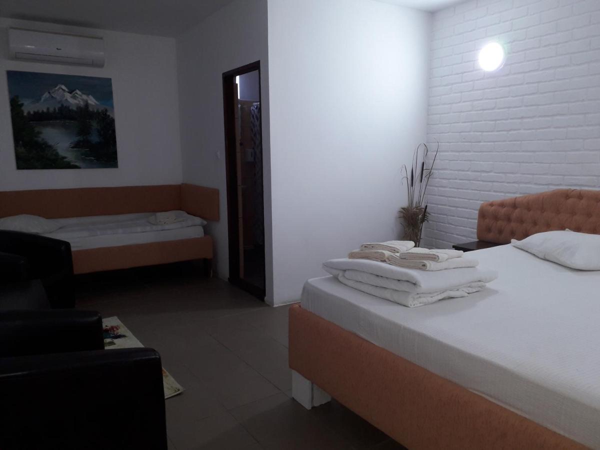 Casa Chitu Guest House มูรีกีโอล ภายนอก รูปภาพ