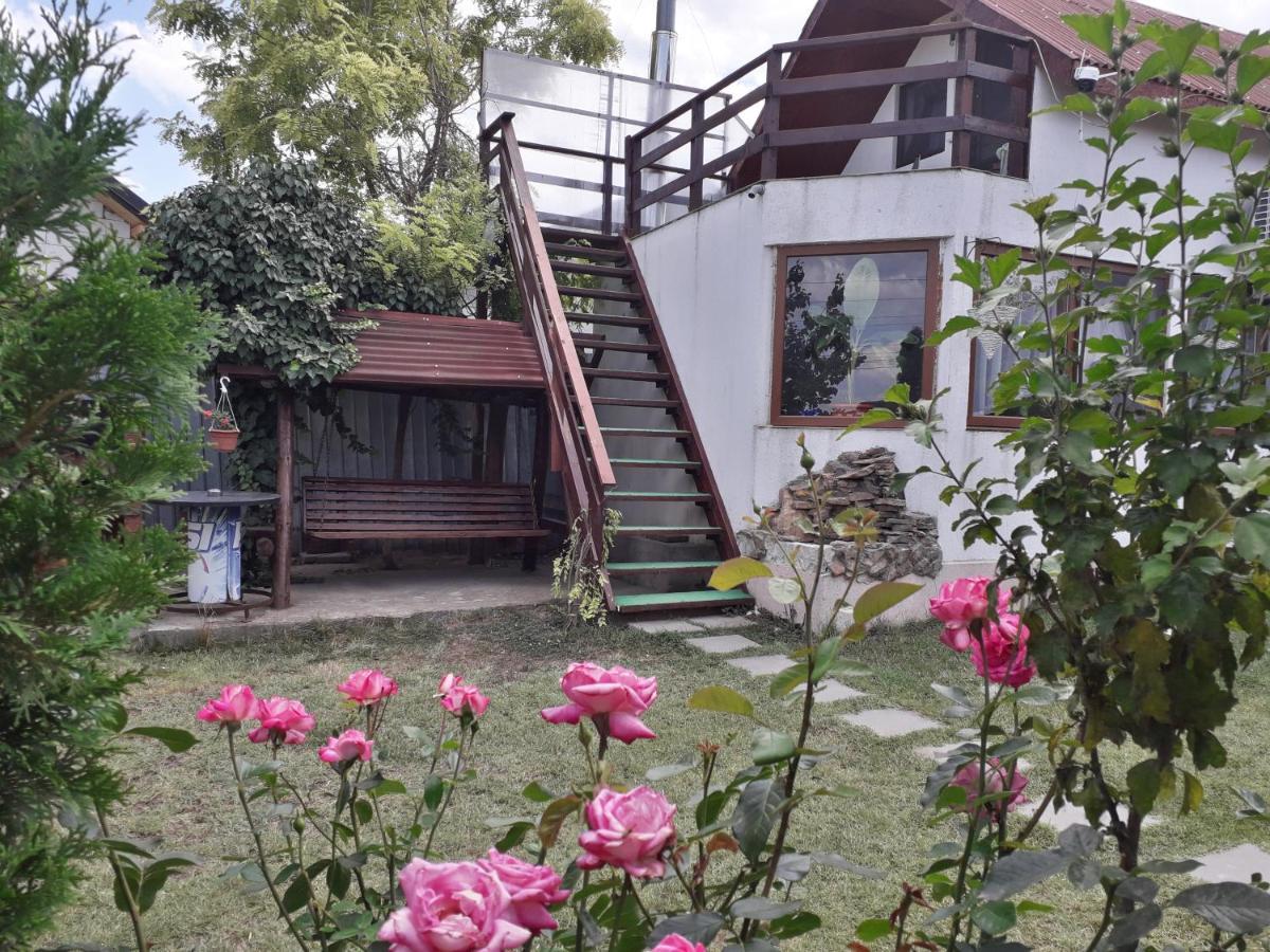 Casa Chitu Guest House มูรีกีโอล ภายนอก รูปภาพ