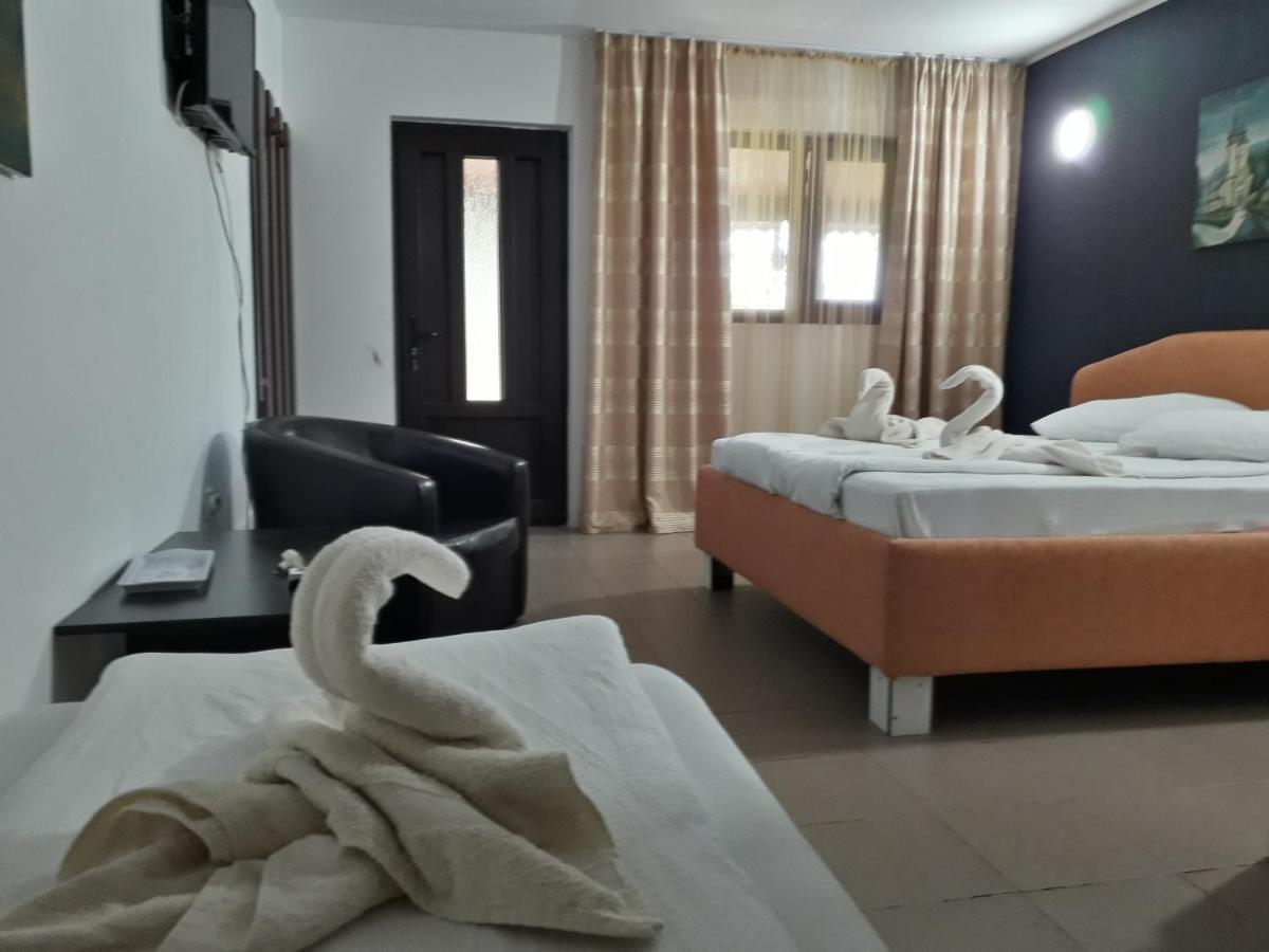 Casa Chitu Guest House มูรีกีโอล ภายนอก รูปภาพ