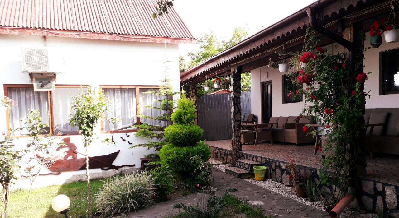 Casa Chitu Guest House มูรีกีโอล ภายนอก รูปภาพ